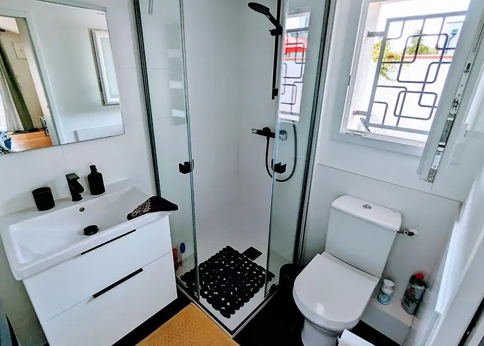 Indépendant, Calme, Avec Parking Privé Et Grand Jardin, Proche De Toulouse *