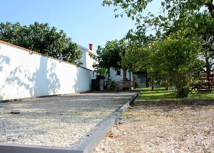 Appartement Indépendant, Calme, Avec Parking Privé Et Grand Jardin, Proche De Toulouse Villeneuve-Tolosane