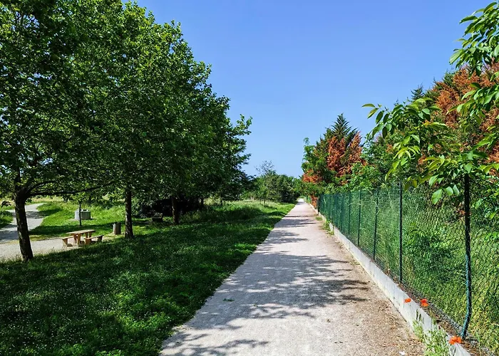 Apartmán Independant, Calme, Avec Parking Prive Et Grand Jardin, Proche De Toulouse